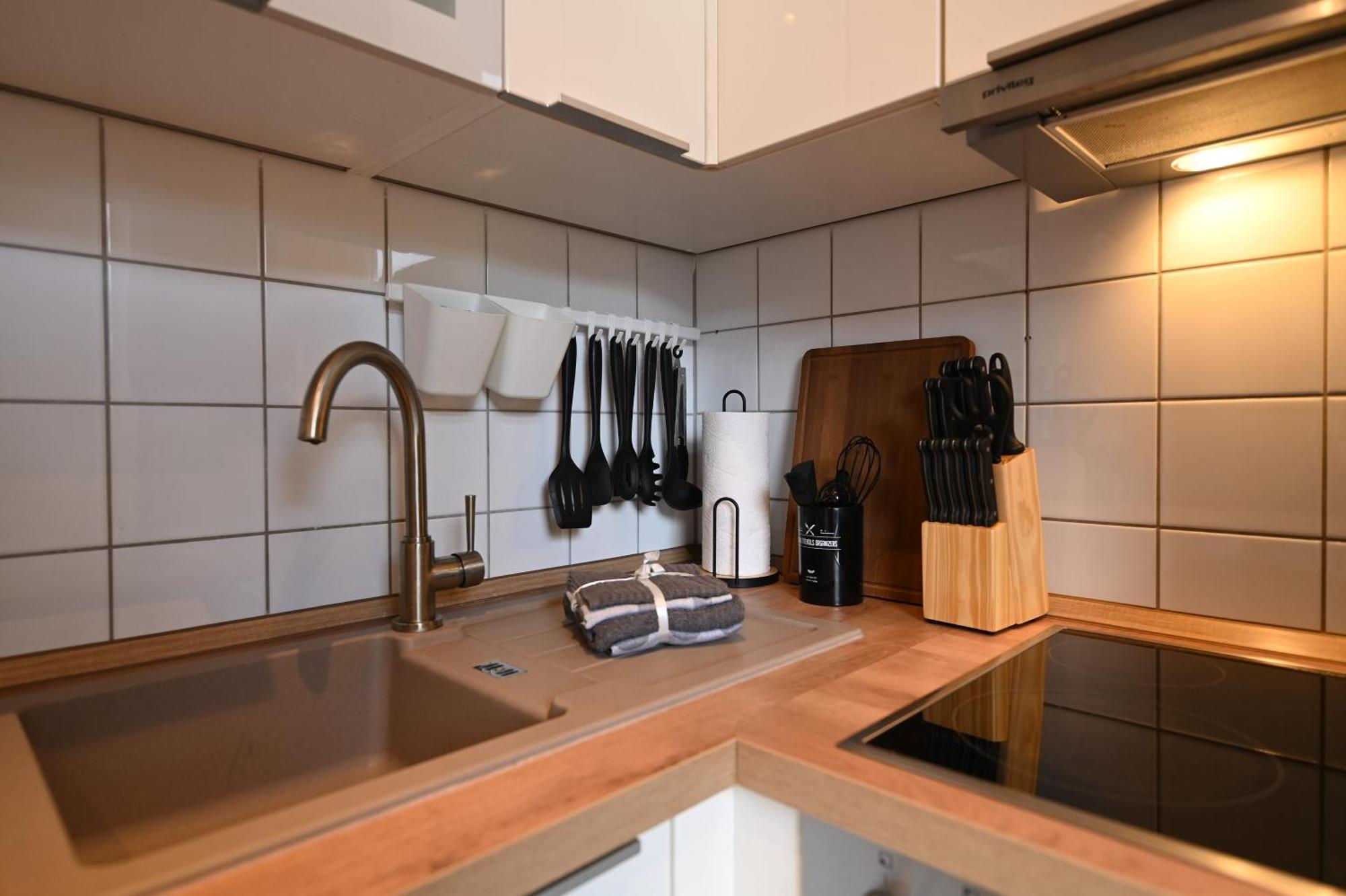 Dessaus Motto Appartements! Solo - Paerchen - Familien - Gruppen Екстер'єр фото